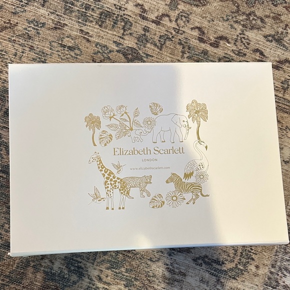 Elizabeth Scarlett Navy Velvet Makeup Bag - Picture 4 of 4